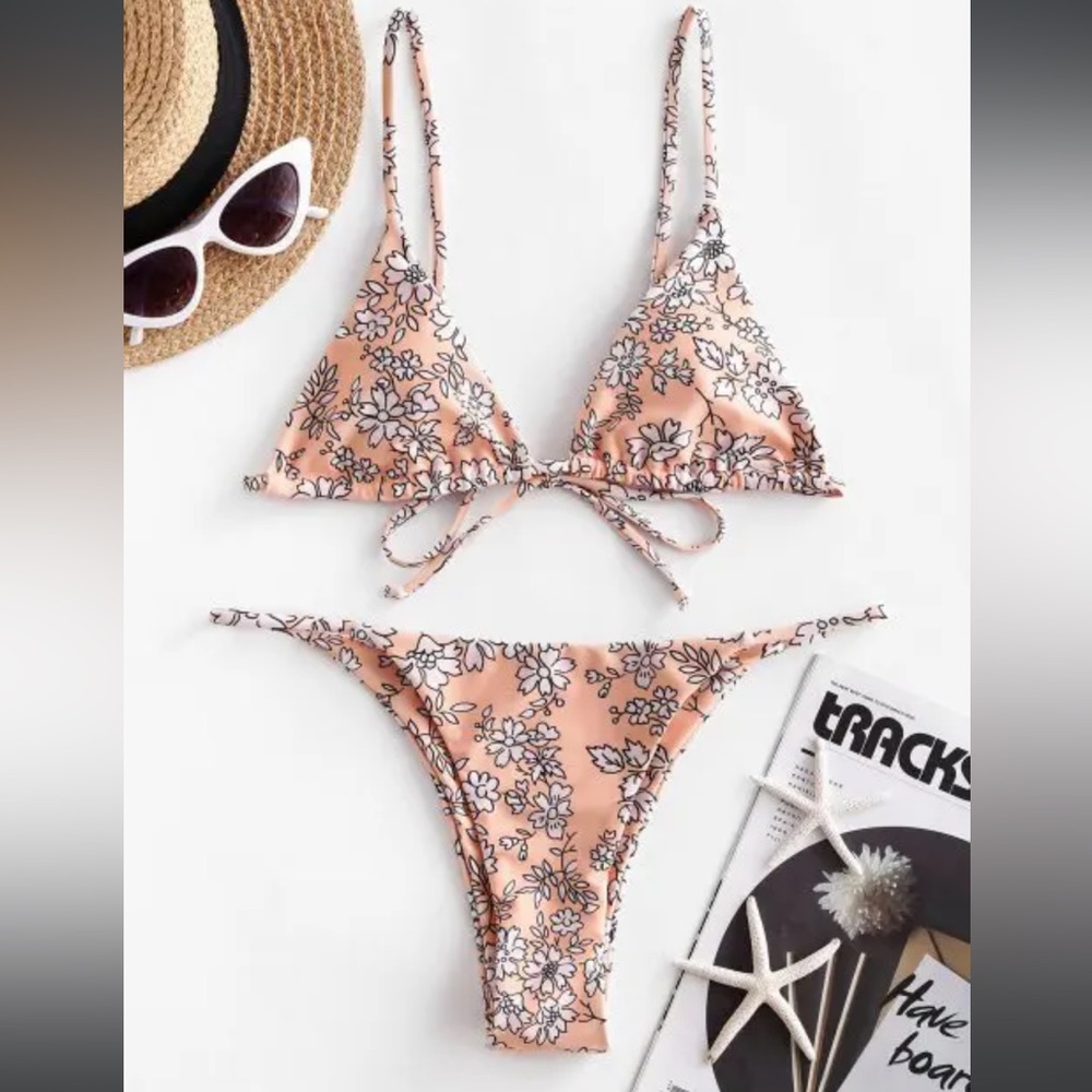 Peach floral string bikini ☀️